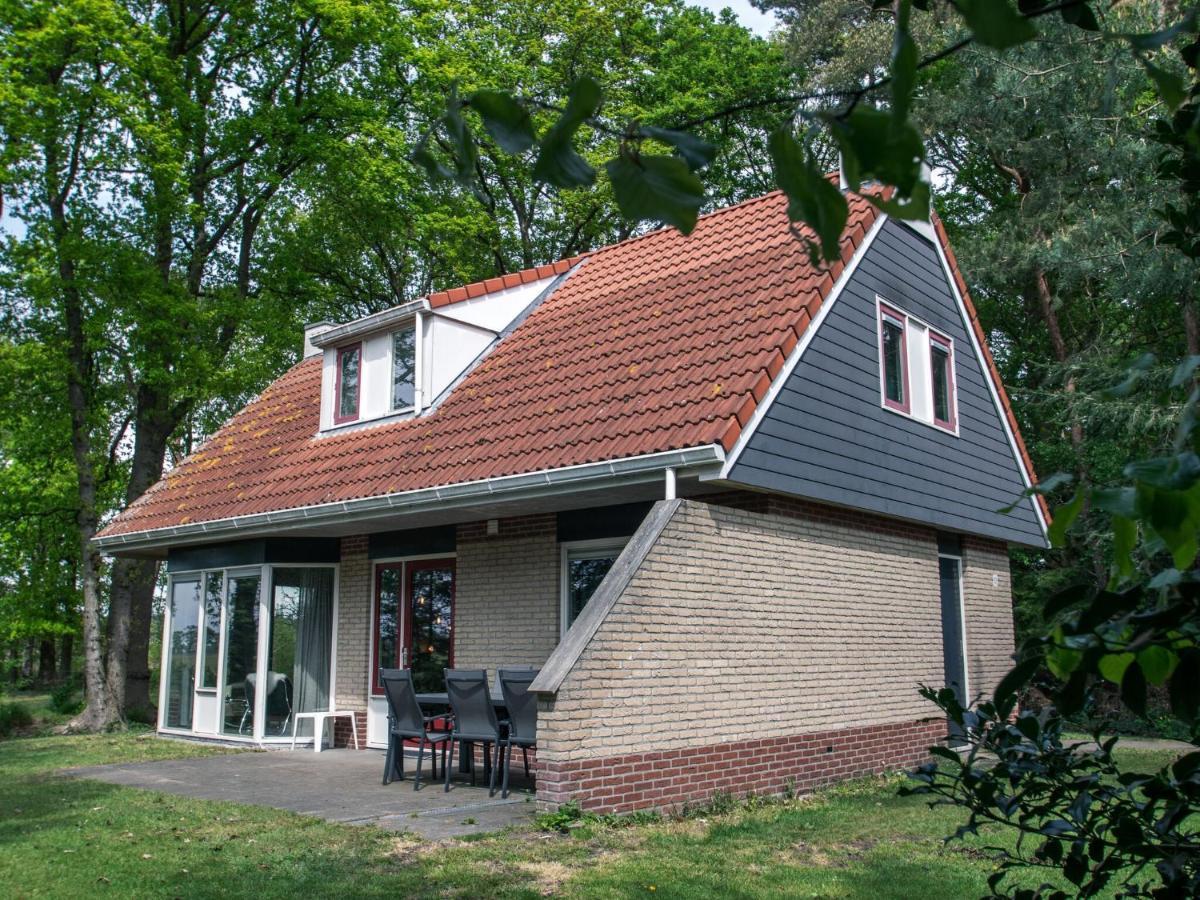 Cosy Holiday Home With Terrace Near Natural Park In Lemele Екстериор снимка