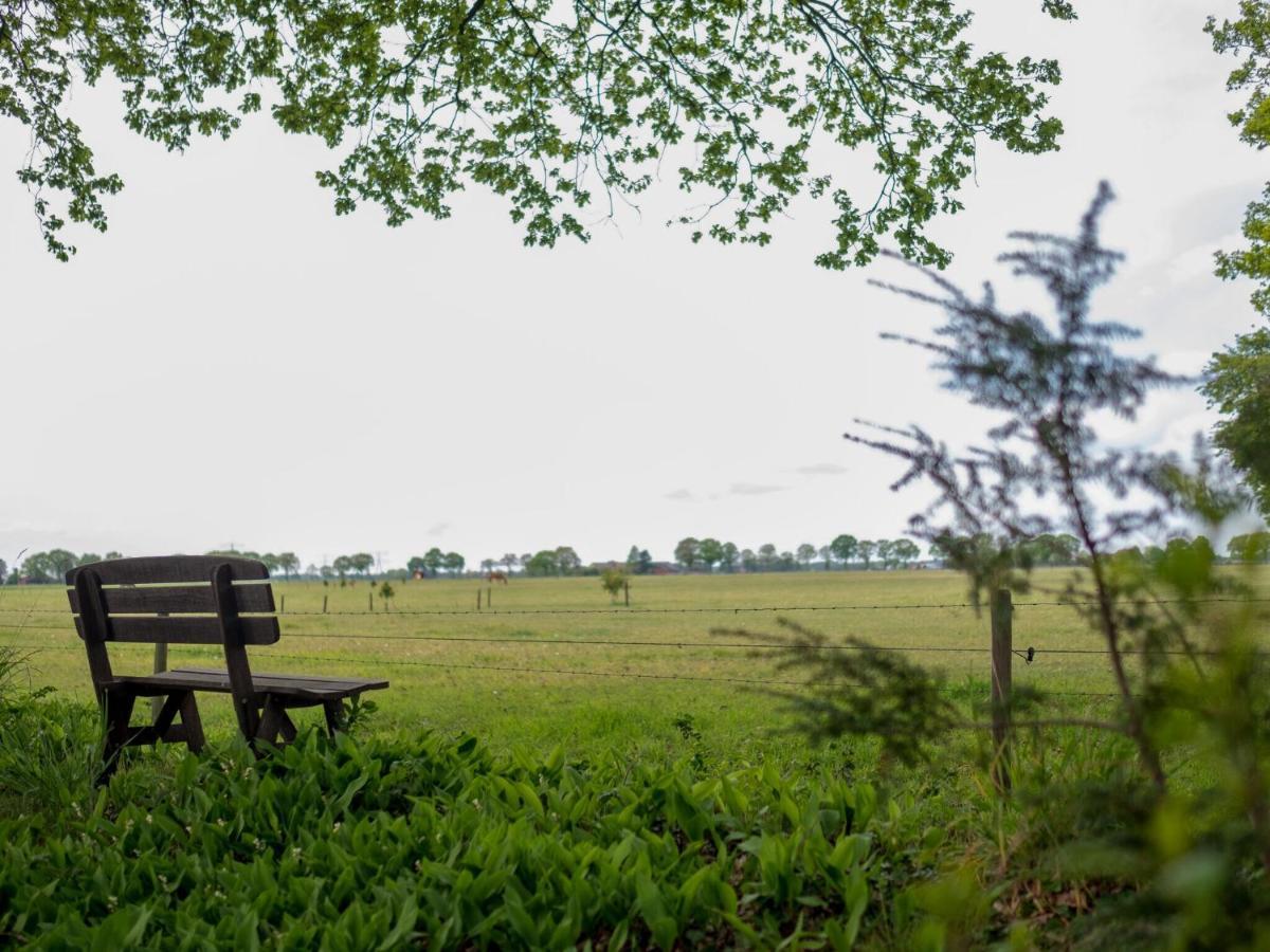 Cosy Holiday Home With Terrace Near Natural Park In Lemele Екстериор снимка