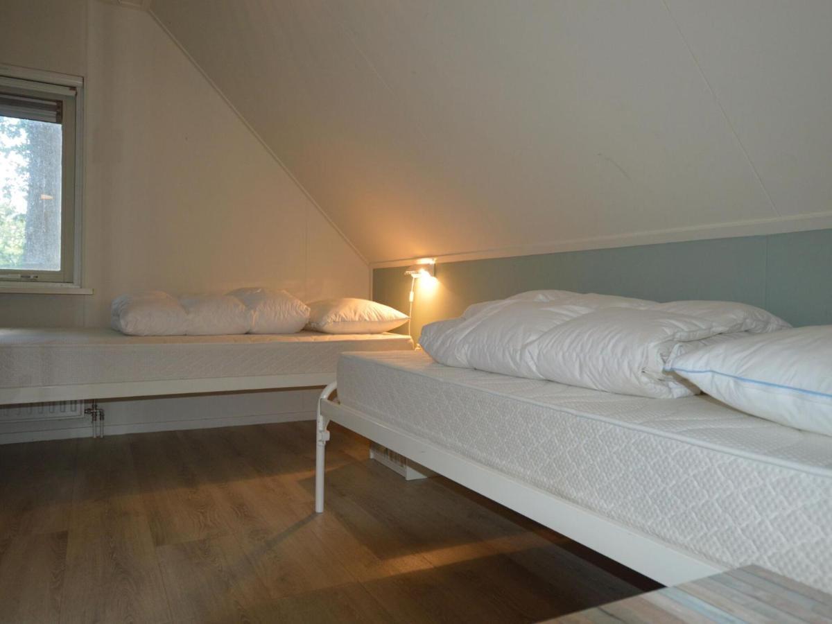 Cosy Holiday Home With Terrace Near Natural Park In Lemele Екстериор снимка