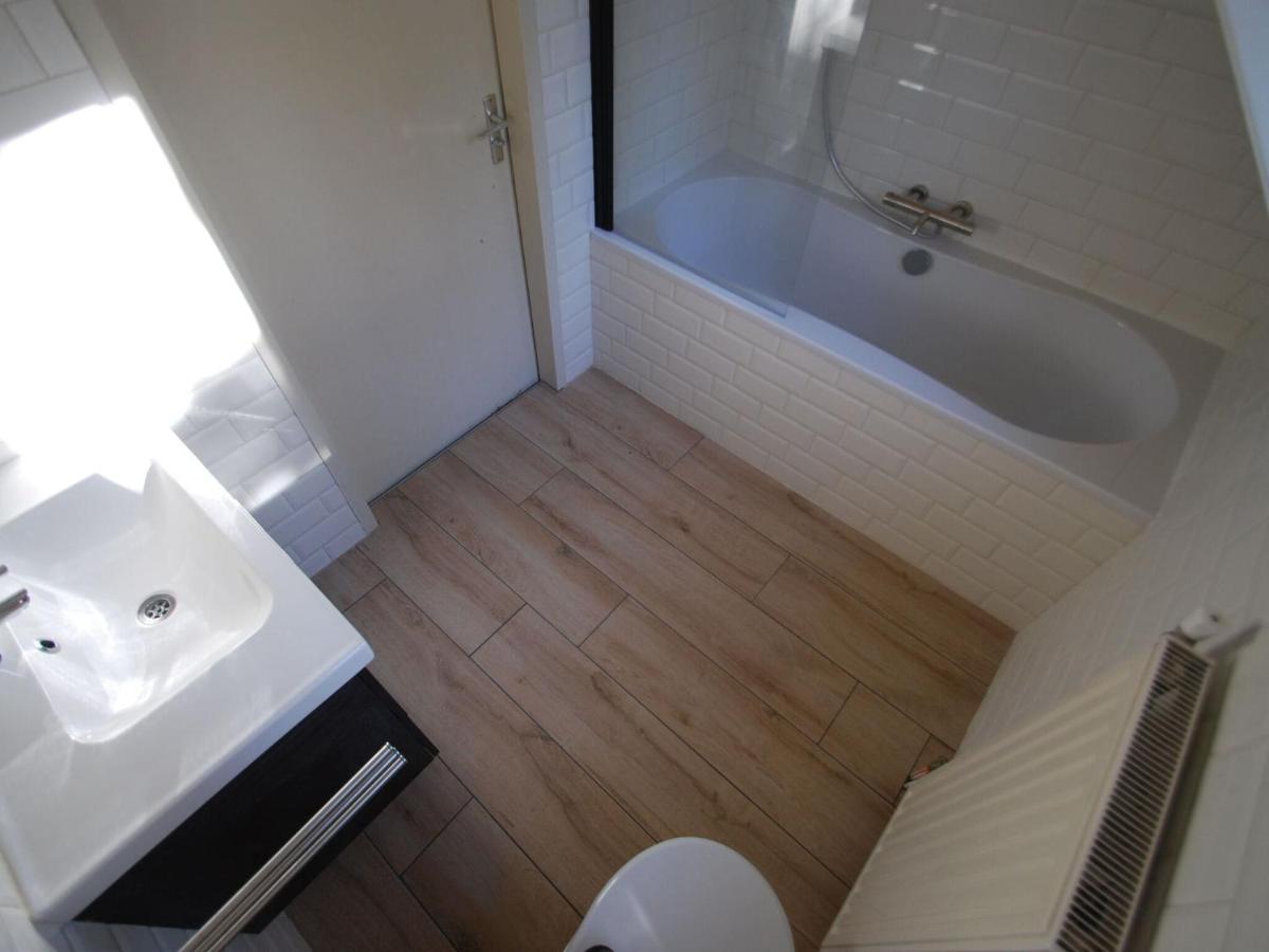 Cosy Holiday Home With Terrace Near Natural Park In Lemele Екстериор снимка